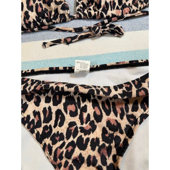 NWT Leopard Print String Bikini Size Small - Picture 4 of 9